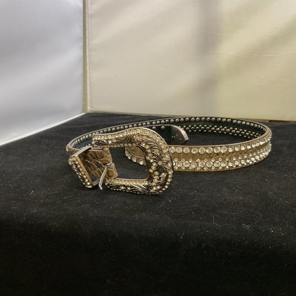 Western Cowgirl Faux Alligator Rhinestone Studded Leather Belt 💙Bedazzled snakeskin belt for a woman with jeweled out buckle #22-0106-72